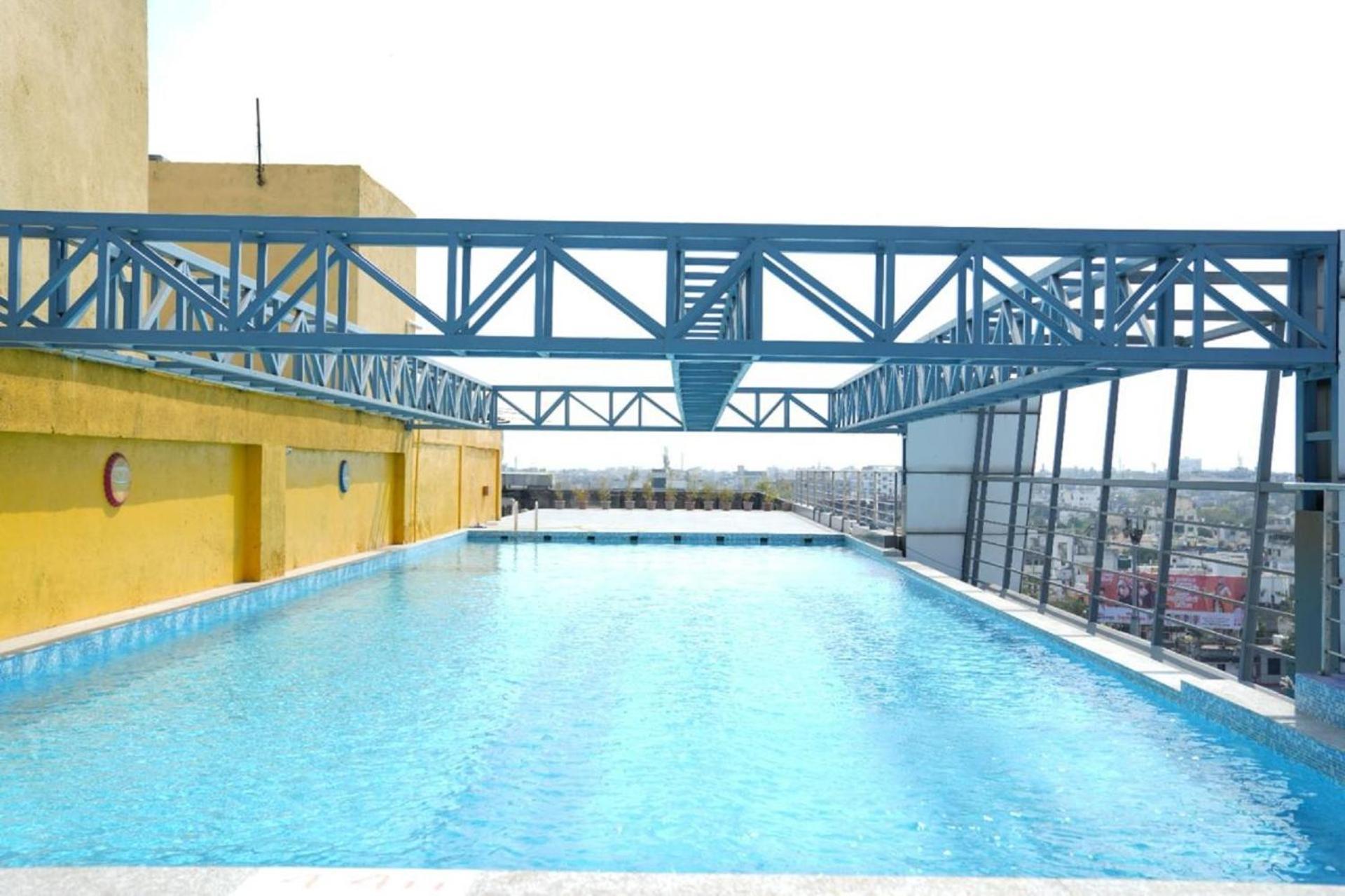 Regenta Central Hotel & Convention Centre Ναγκπούρ Εξωτερικό φωτογραφία