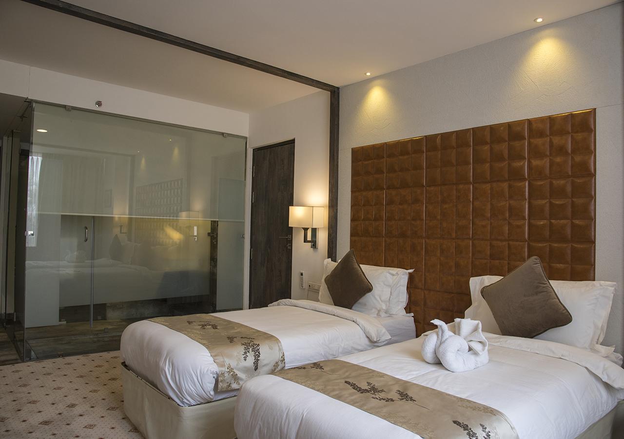 Regenta Central Hotel & Convention Centre Ναγκπούρ Εξωτερικό φωτογραφία
