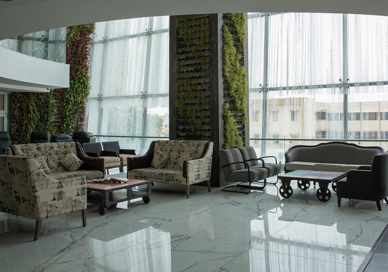 Regenta Central Hotel & Convention Centre Ναγκπούρ Εξωτερικό φωτογραφία
