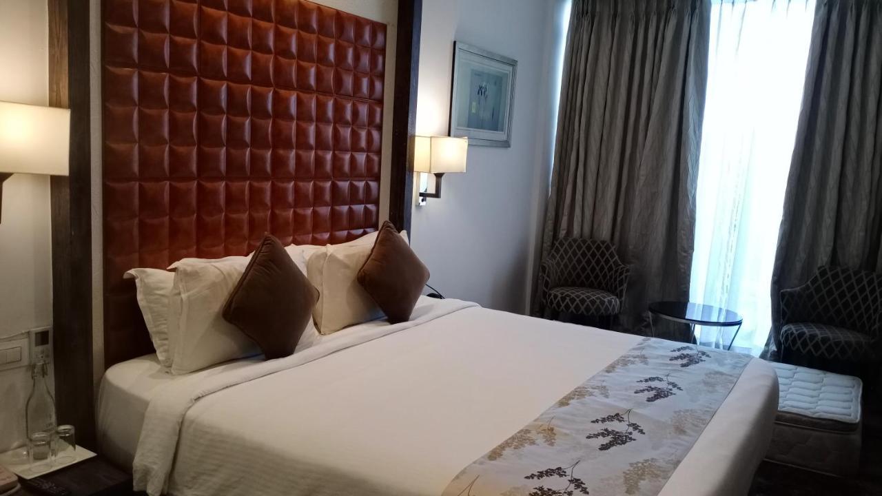 Regenta Central Hotel & Convention Centre Ναγκπούρ Εξωτερικό φωτογραφία